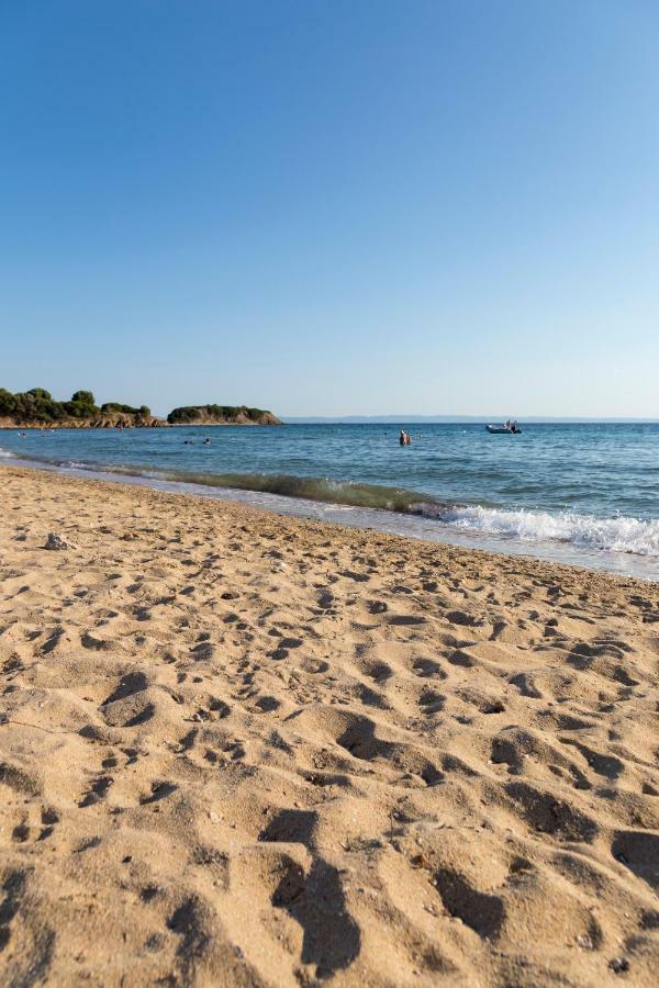 Villa Kristin 2 - 2Min Walk To Great Sandy, Shallow Beach Nikiti  Ngoại thất bức ảnh